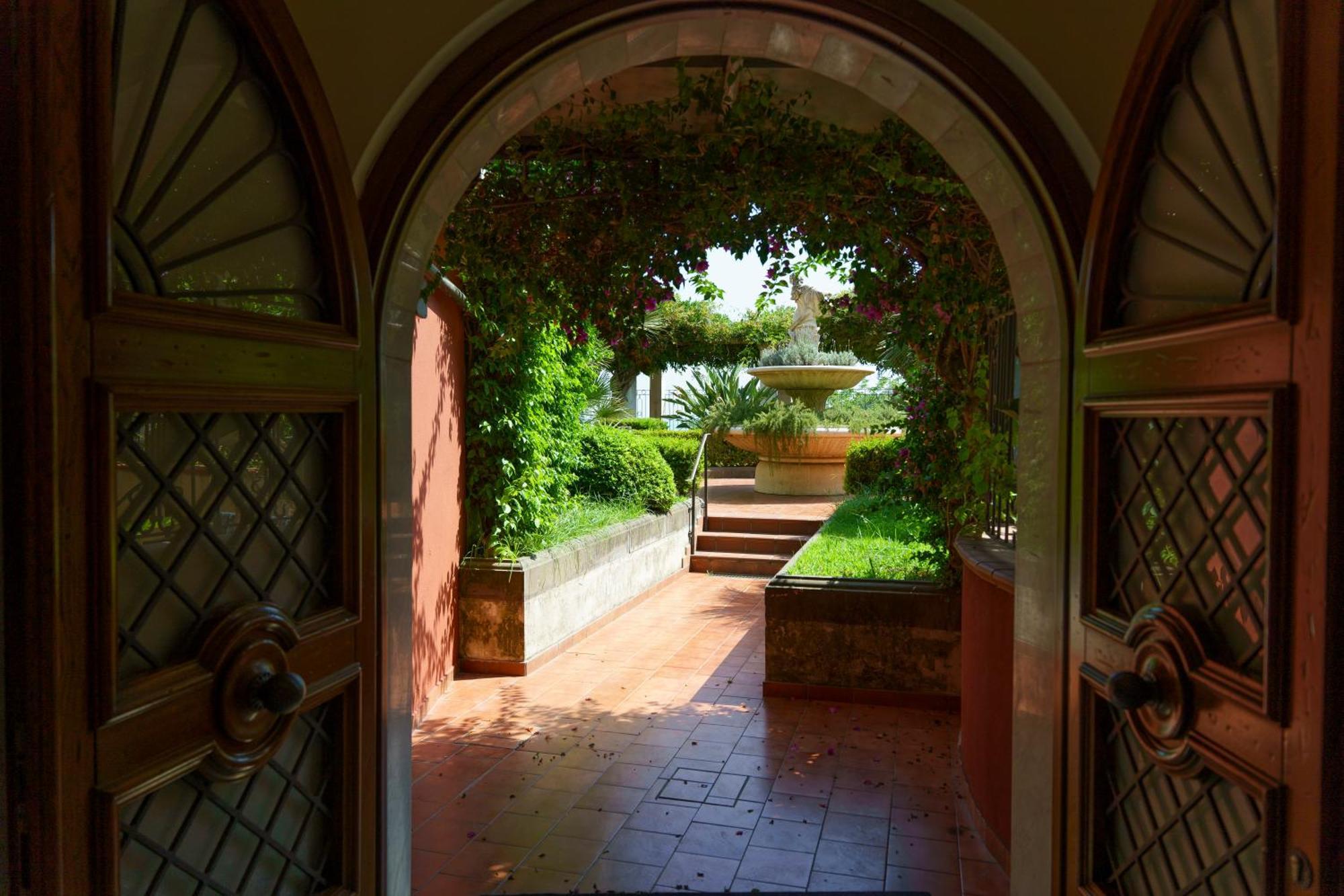 Suite Aphrodite - Exclusive Flat Salerno Exteriér fotografie